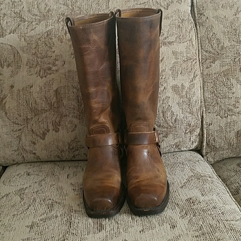 Frye Harness 15r Boots in Brown